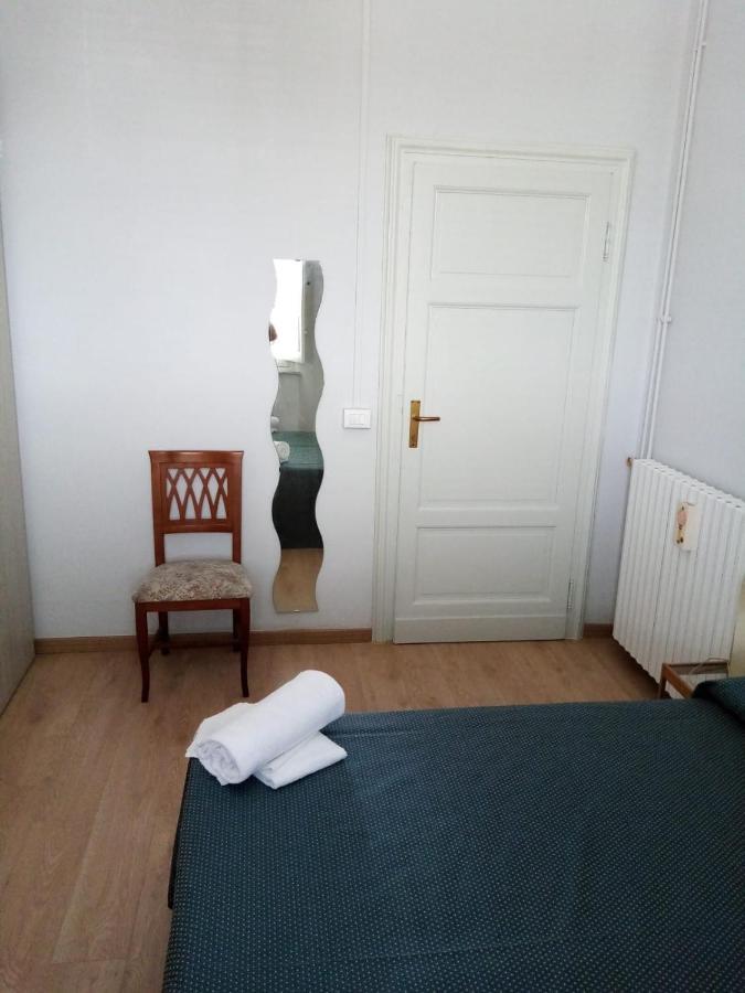 Binario 5 Bed & Breakfast ลุคคา ภายนอก รูปภาพ